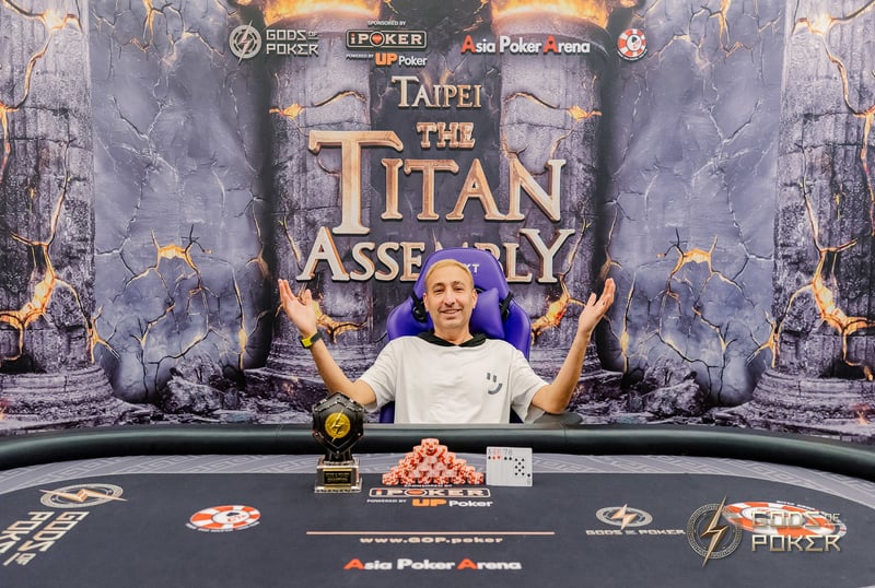 Champion - Alfie Adam